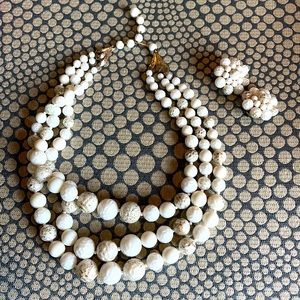 Matching Costume necklace and clip on earrings !
